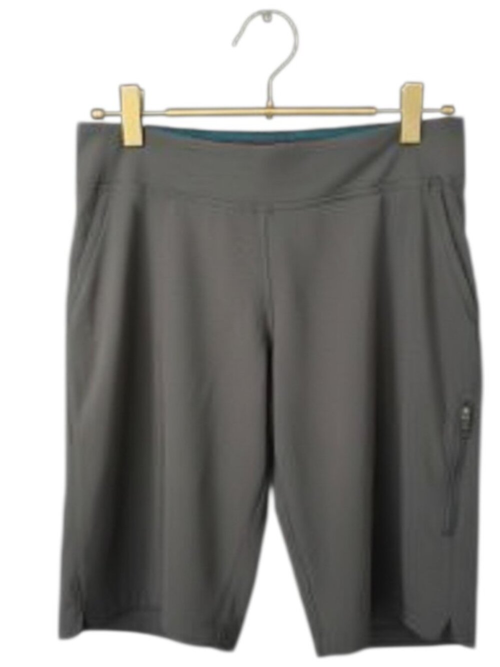 Columbia Gray Omni‑Shield Pull‑On Shorts Zip Pocket Women’s Small EUC